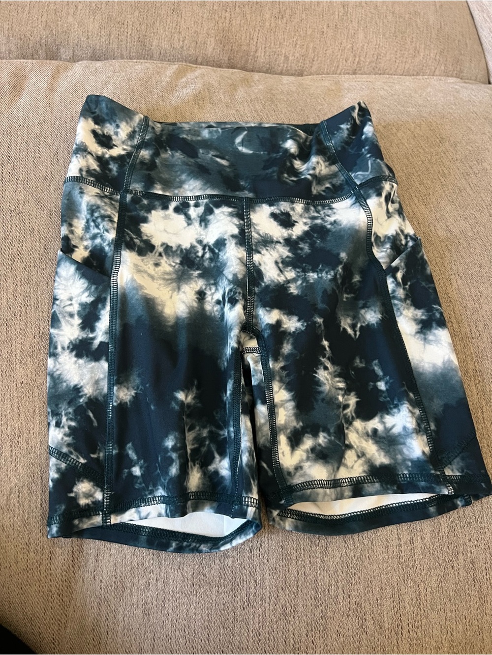 Fabletics Women's High-Waist Tie-Dye Bike Shorts - Black & White
